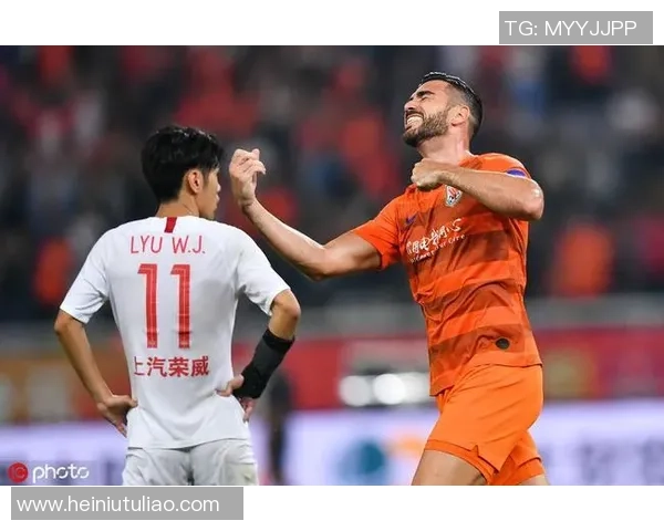 鲁能与上港激战回顾精彩瞬间解析与战术分析